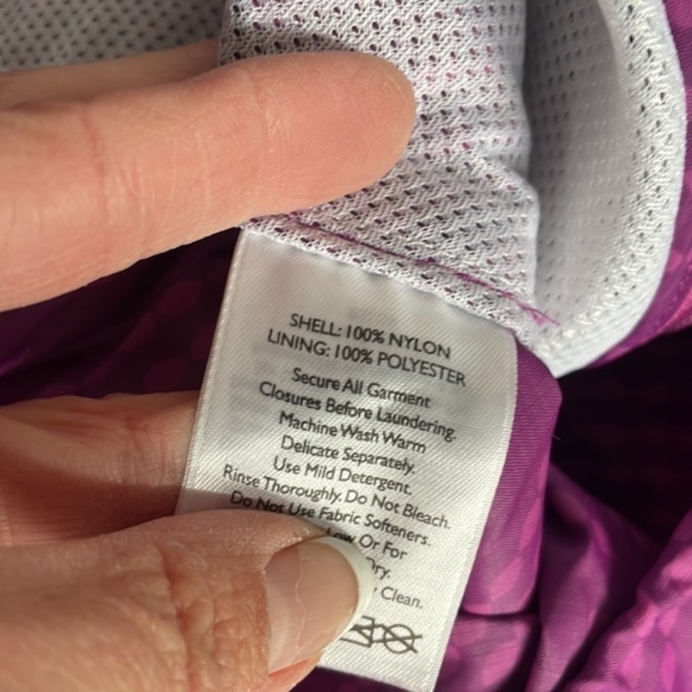 Eddie Bauer jacket, rain jacket, vibrant purple, women’s size small - Picture 11 of 11